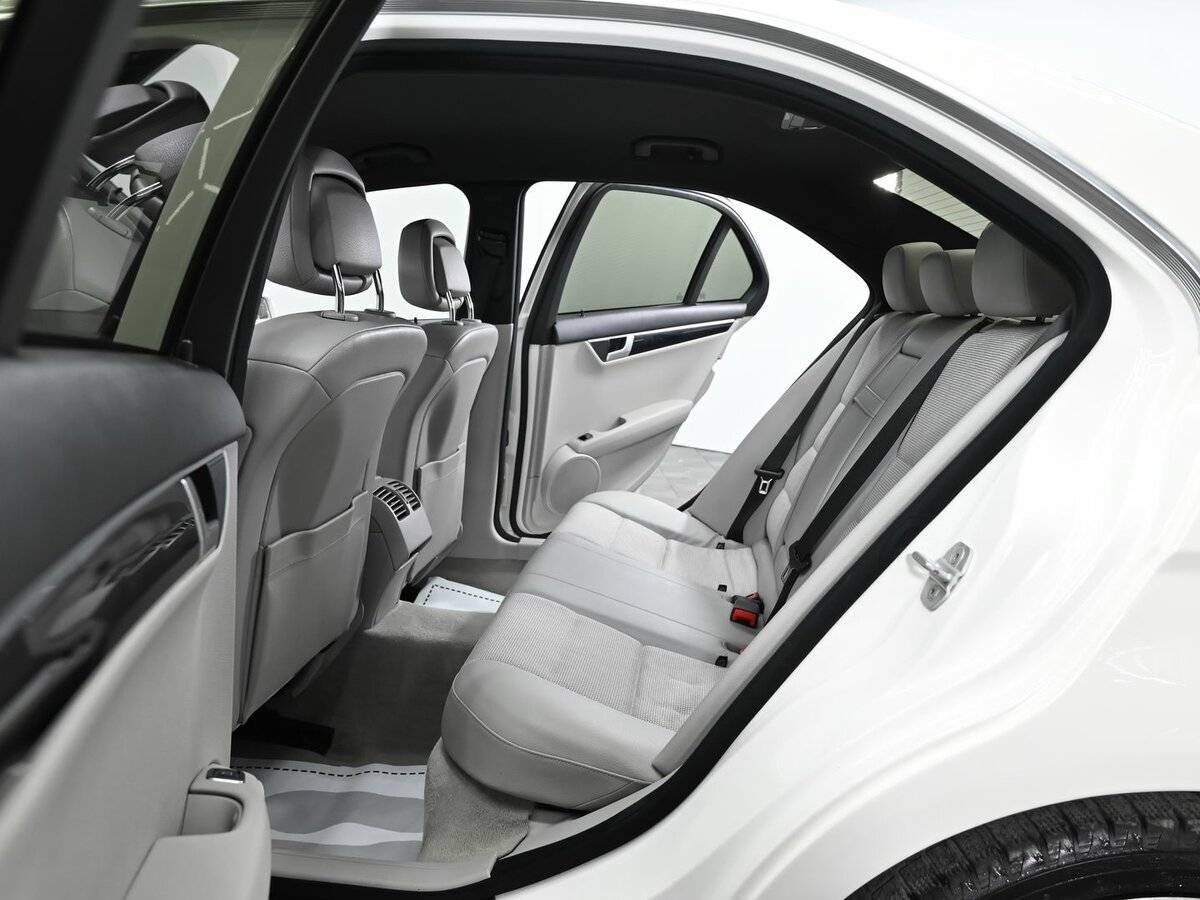 Мерседес-Бенц Ц-Класс б/у, 2012, Автоматическая. Фото: #12