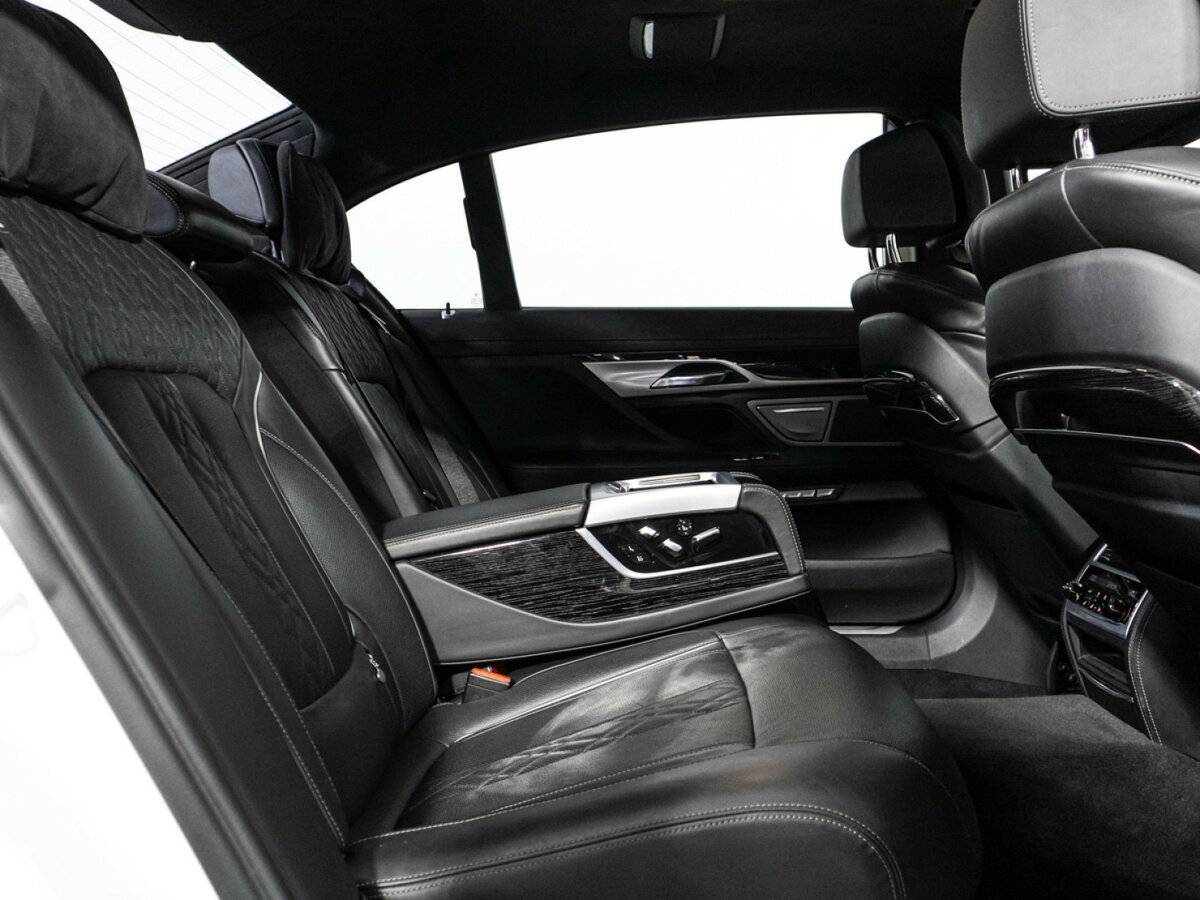 БМВ 7 серии б/у, 2016, Автоматическая. Фото: #9