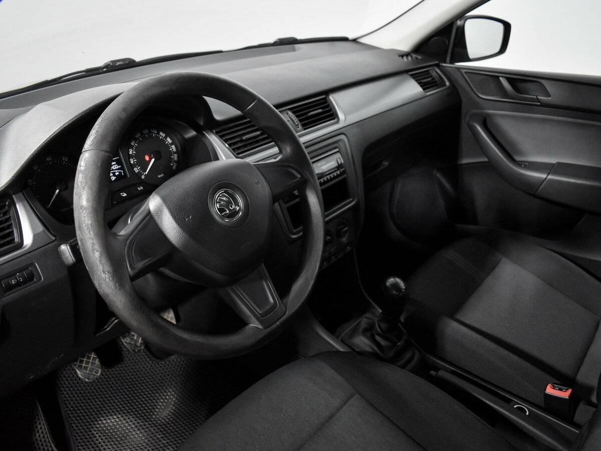 Шкода Рапид б/у, 2014, Механическая. Фото: #8