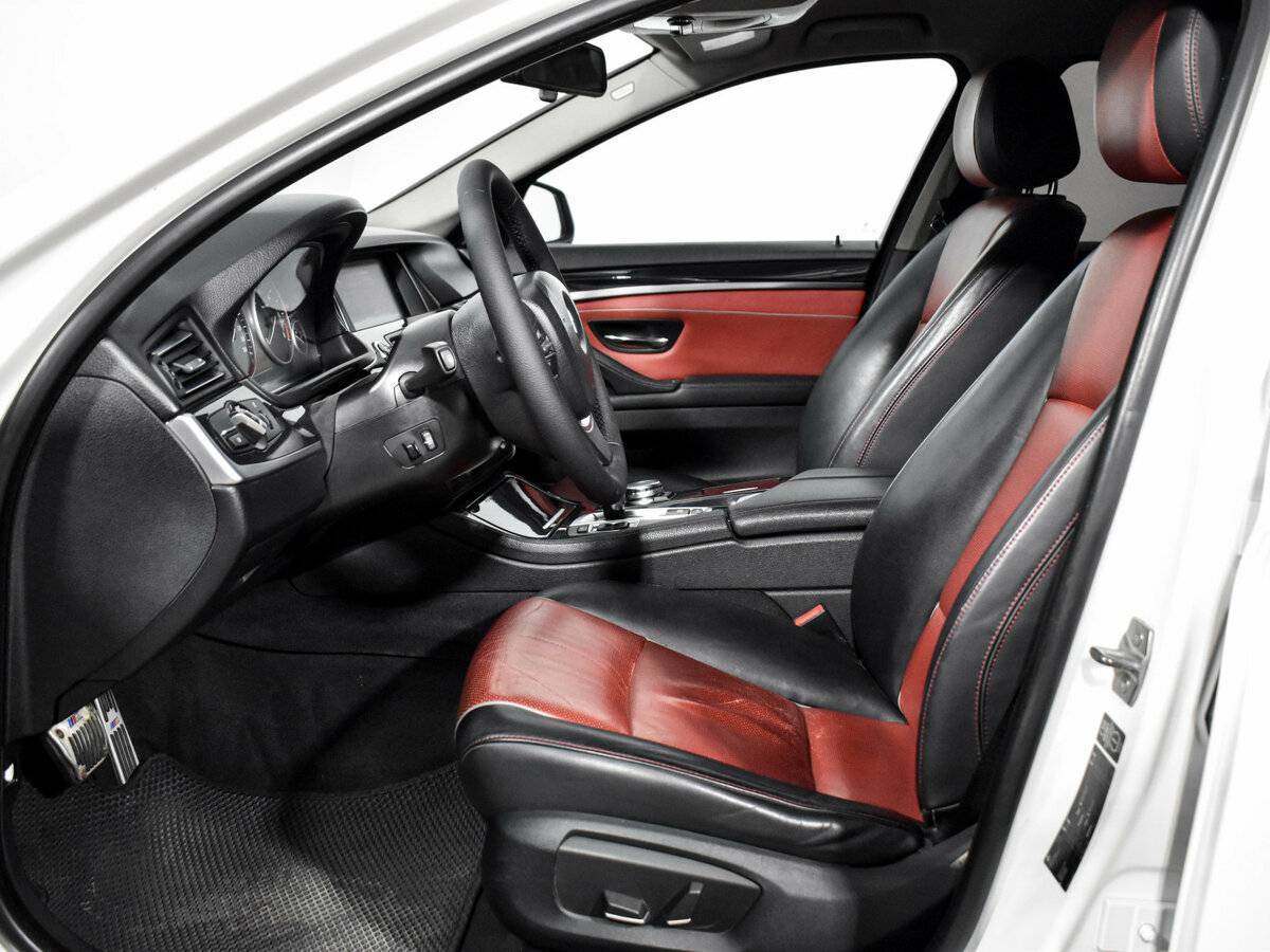 БМВ 5 серии б/у, 2013, Автоматическая. Фото: #10