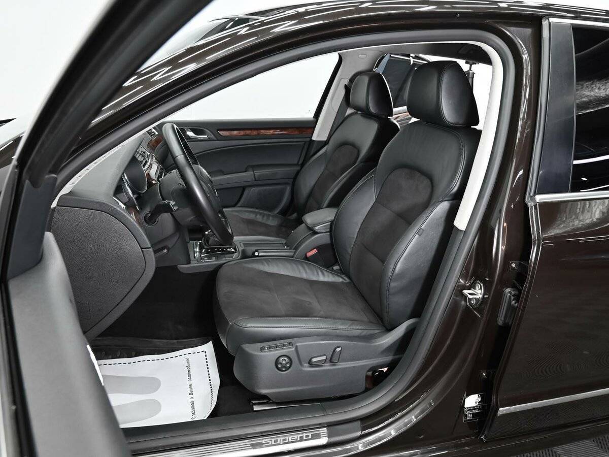 Шкода Суперб б/у, 2012, Роботизированная. Фото: #4