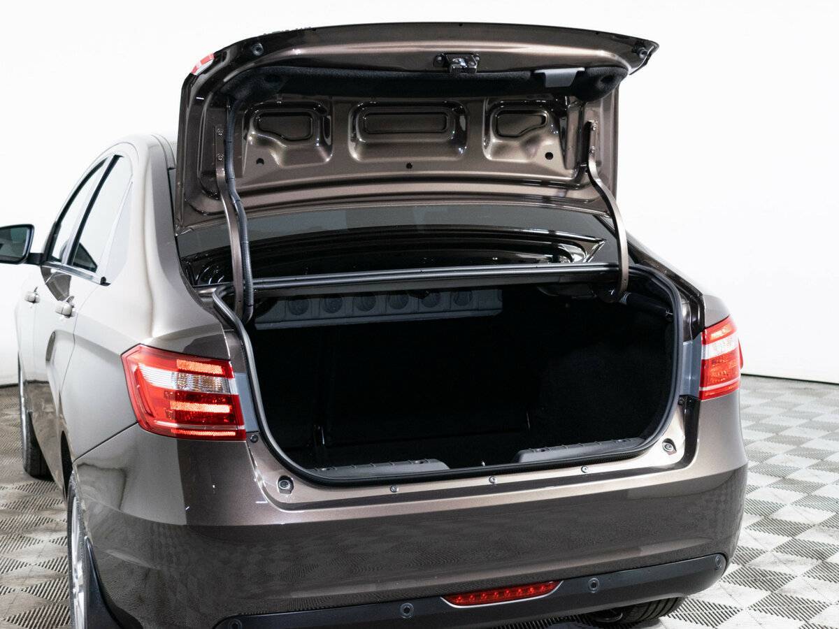 Лада (ВАЗ) Веста б/у, 2020, Механическая. Фото: #6