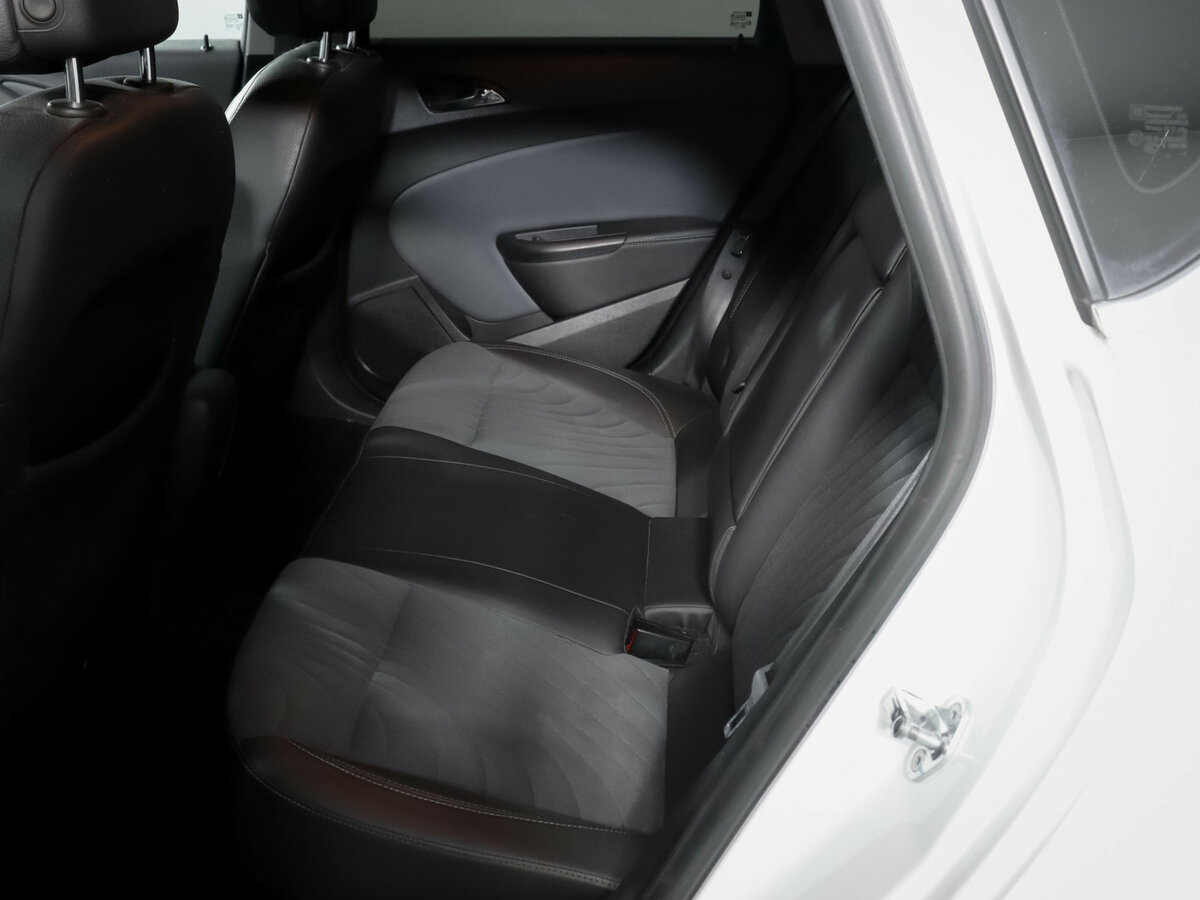 Опель Астра б/у, 2014, Автоматическая. Фото: #7