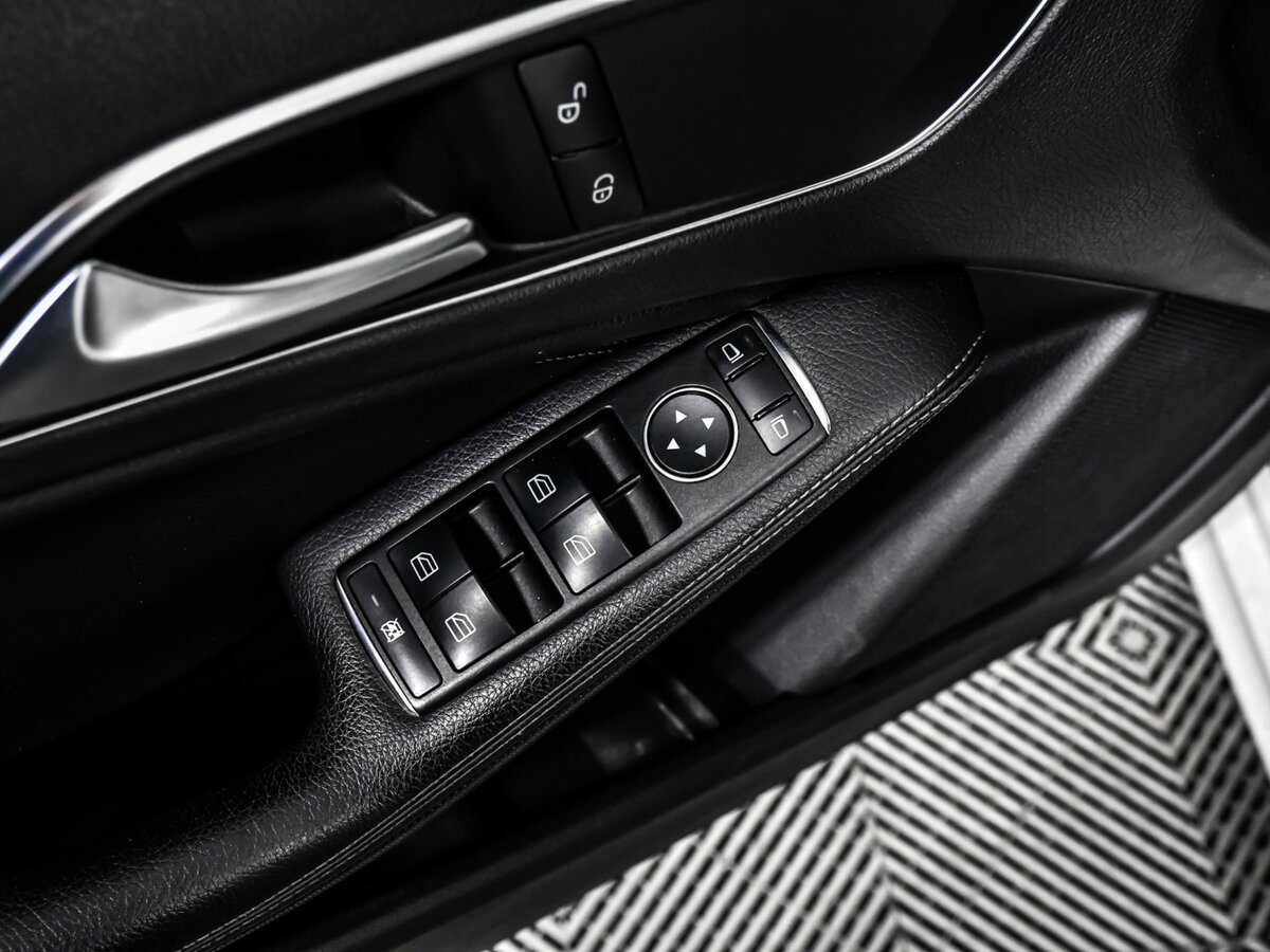 Мерседес-Бенц А-Класс б/у, 2013, Роботизированная. Фото: #11