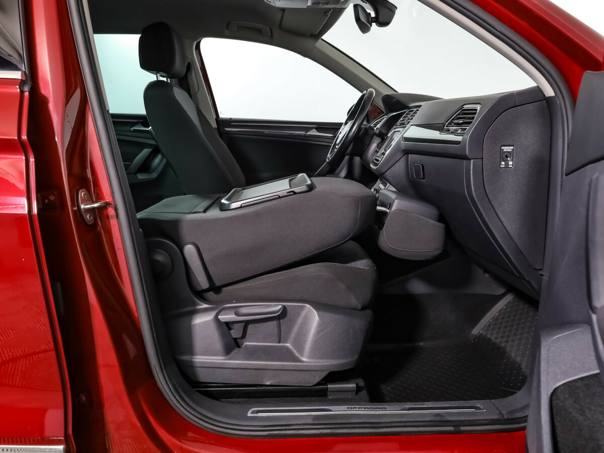 Фольксваген Тигуан б/у, 2017, Роботизированная. Фото: #21