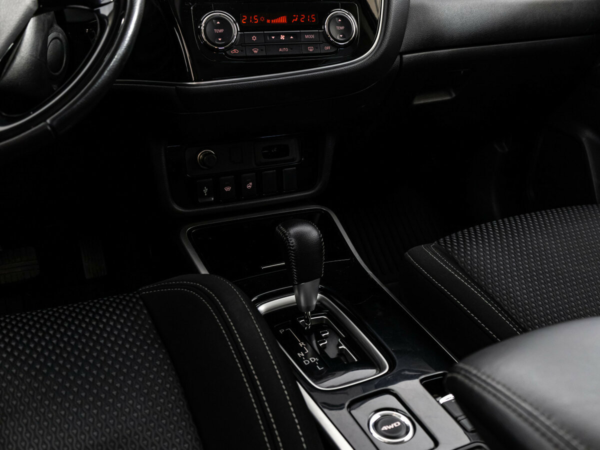 Митсубиши Оутлэндер б/у, 2019, Вариатор. Фото: #9