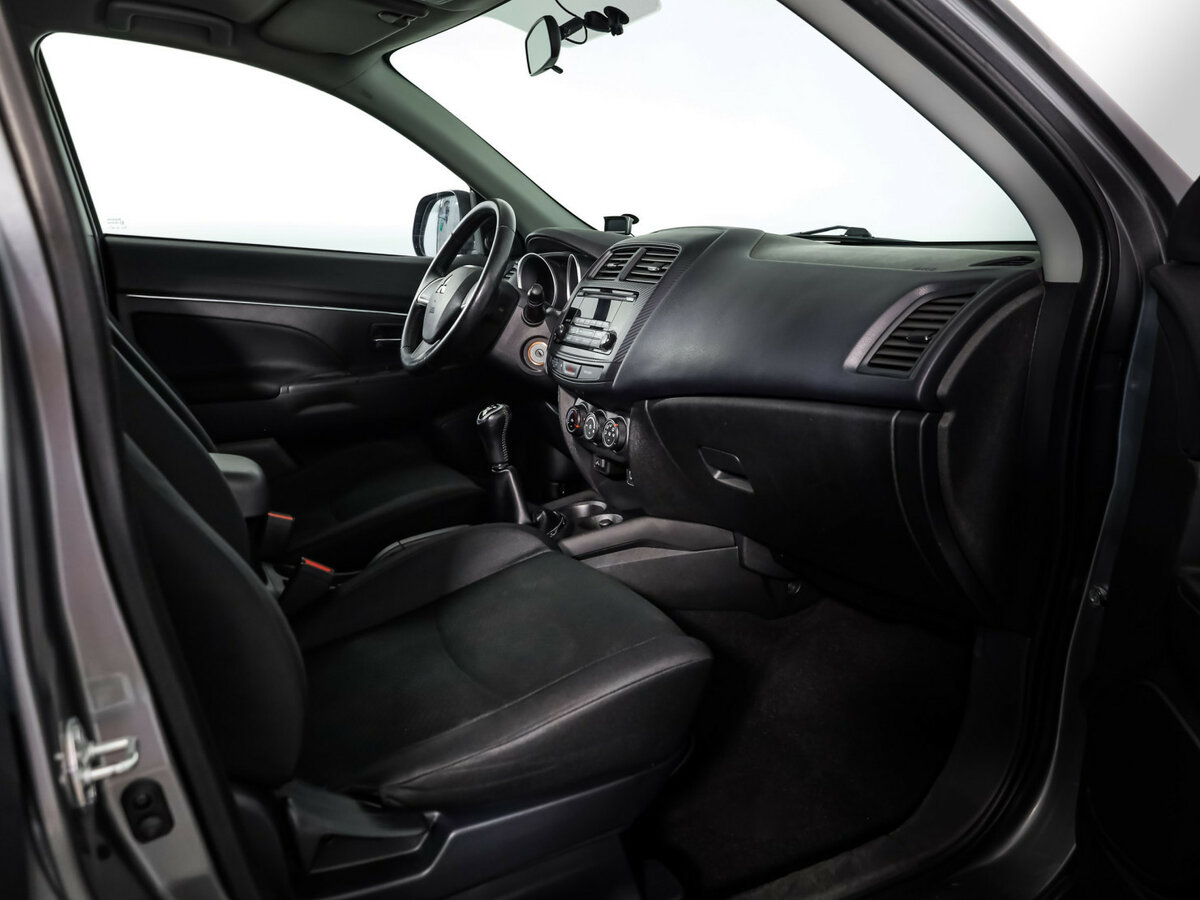 Митсубиши АС-Икс б/у, 2014, Механическая. Фото: #15