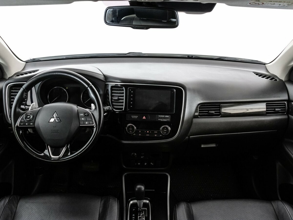 Митсубиши Оутлэндер б/у, 2017, Автоматическая. Фото: #7