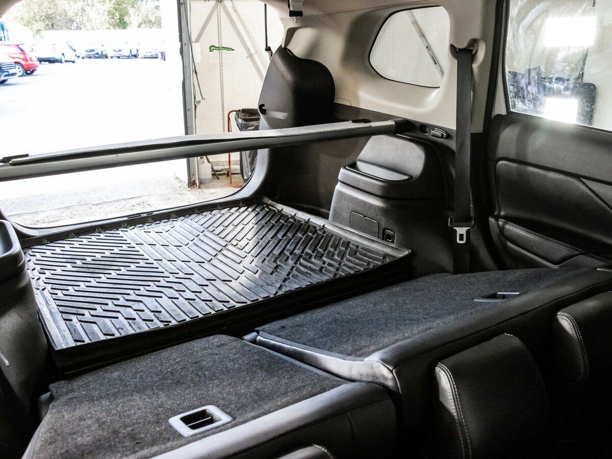 Митсубиши Оутлэндер б/у, 2017, Автоматическая. Фото: #26