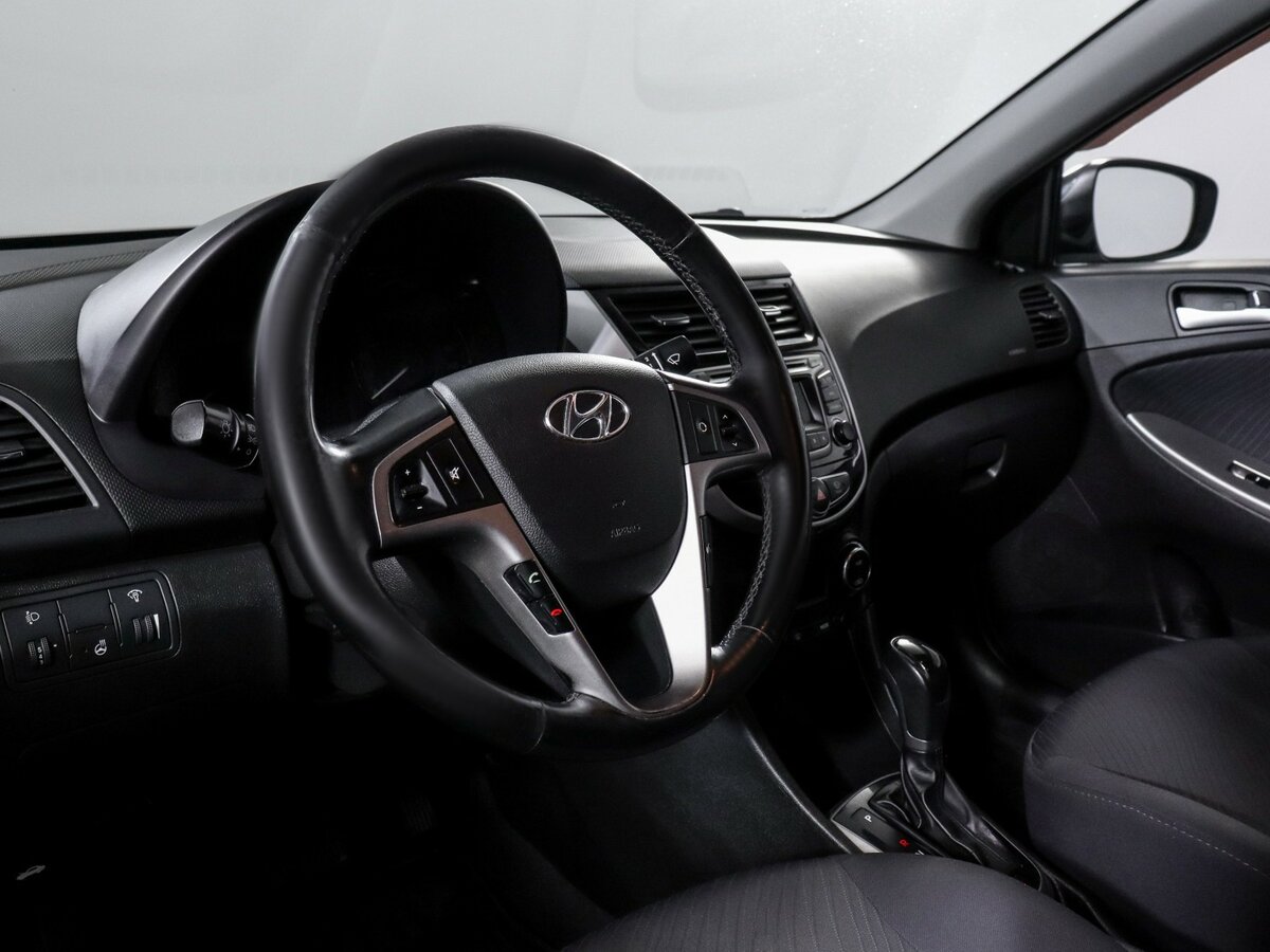 Хендай Солярис б/у, 2015, Автоматическая. Фото: #10