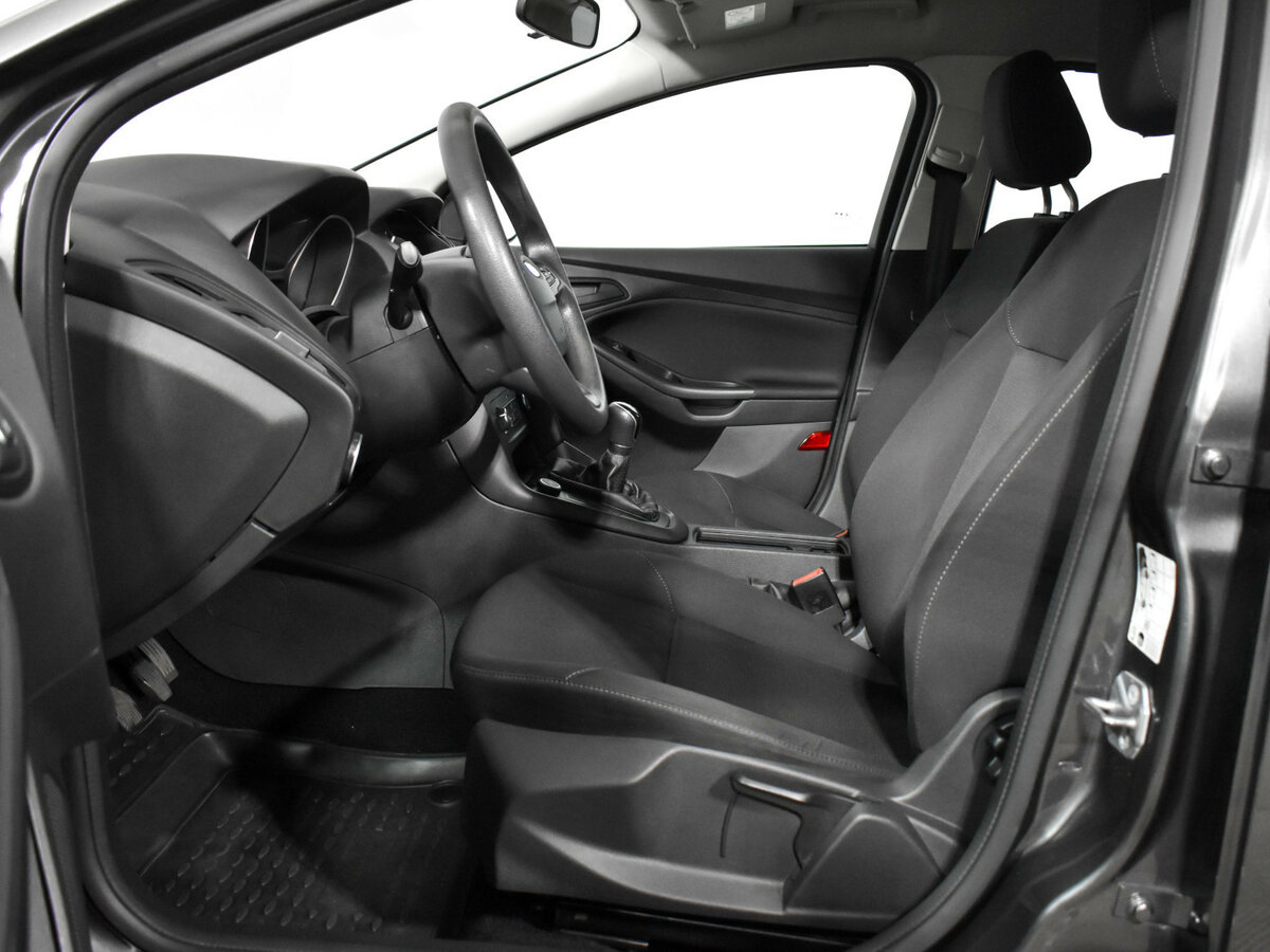 Форд Фокус б/у, 2016, Механическая. Фото: #9