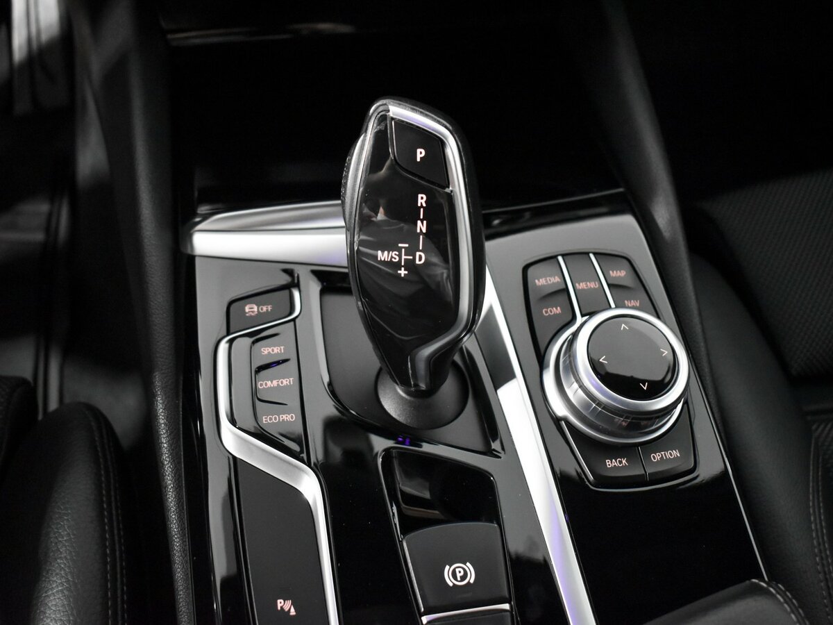 БМВ 5 серии б/у, 2017, Автоматическая. Фото: #7