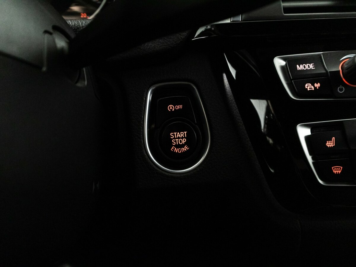 БМВ 3 серии б/у, 2016, Автоматическая. Фото: #18