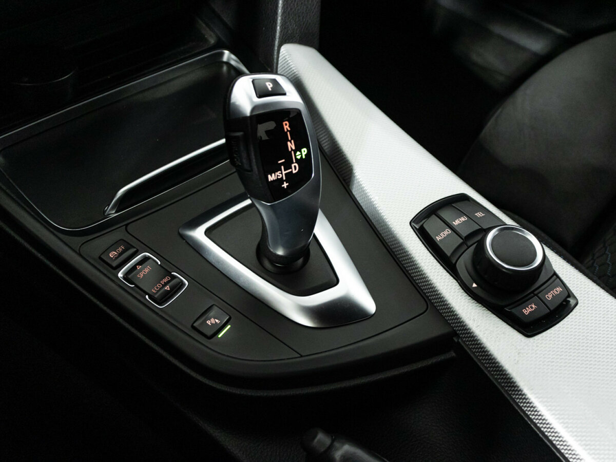 БМВ 3 серии б/у, 2017, Автоматическая. Фото: #18