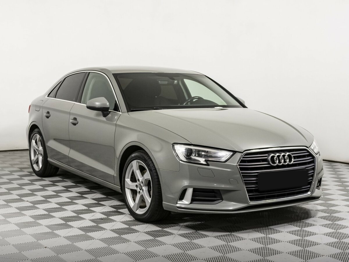 Ауди А3 б/у, 2018, Роботизированная. Фото: #2