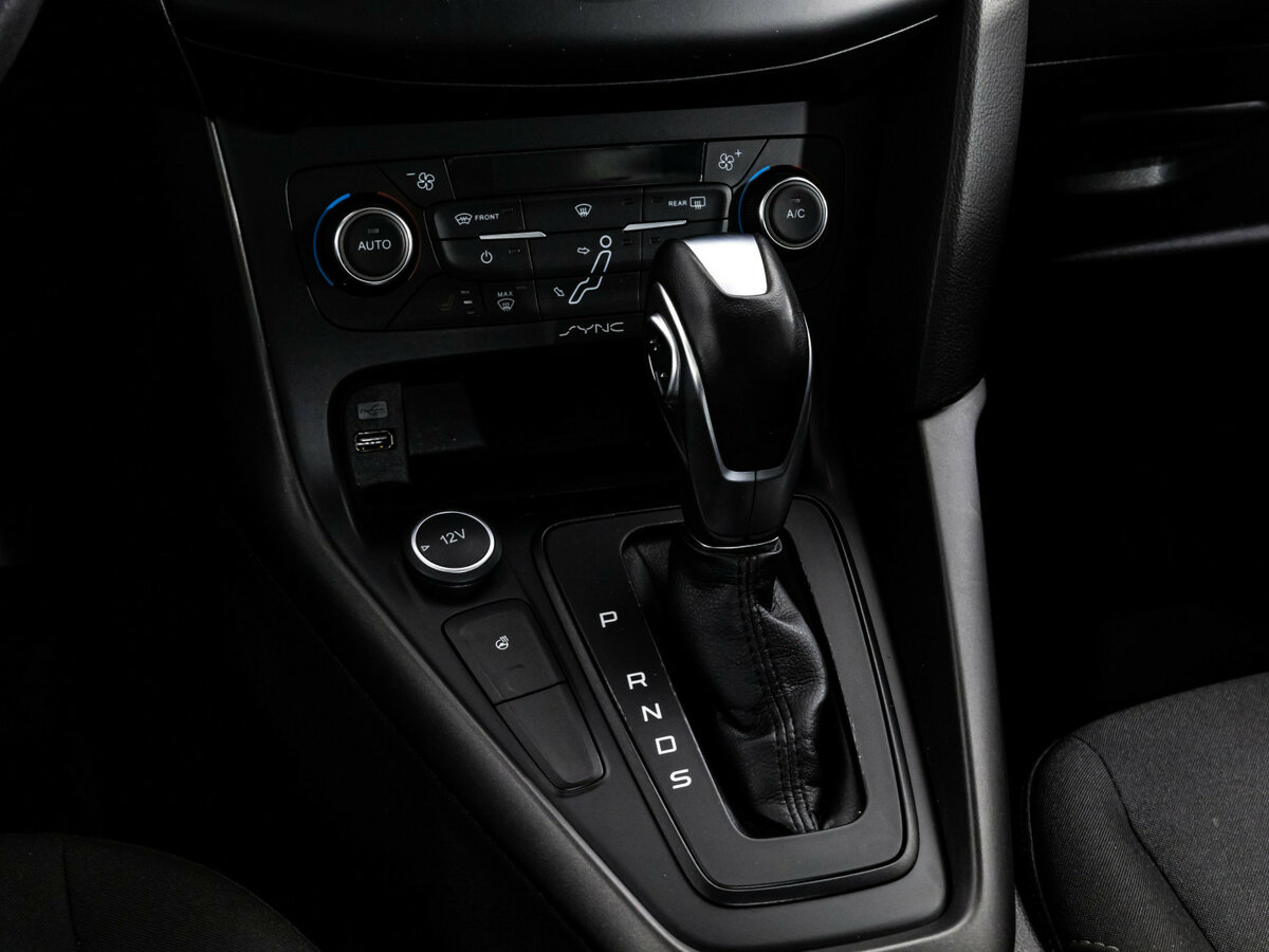 Форд Фокус б/у, 2017, Роботизированная. Фото: #9