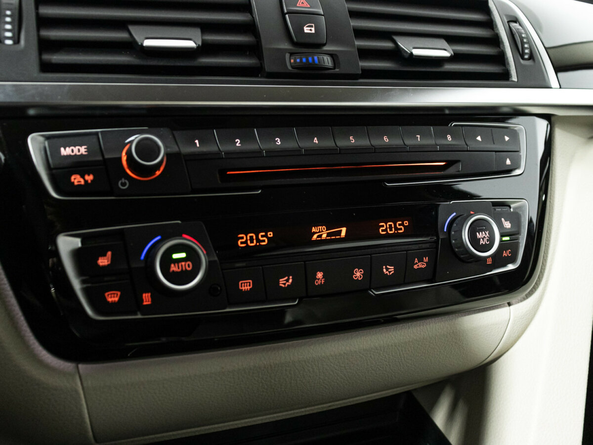 БМВ 3 серии б/у, 2016, Автоматическая. Фото: #18