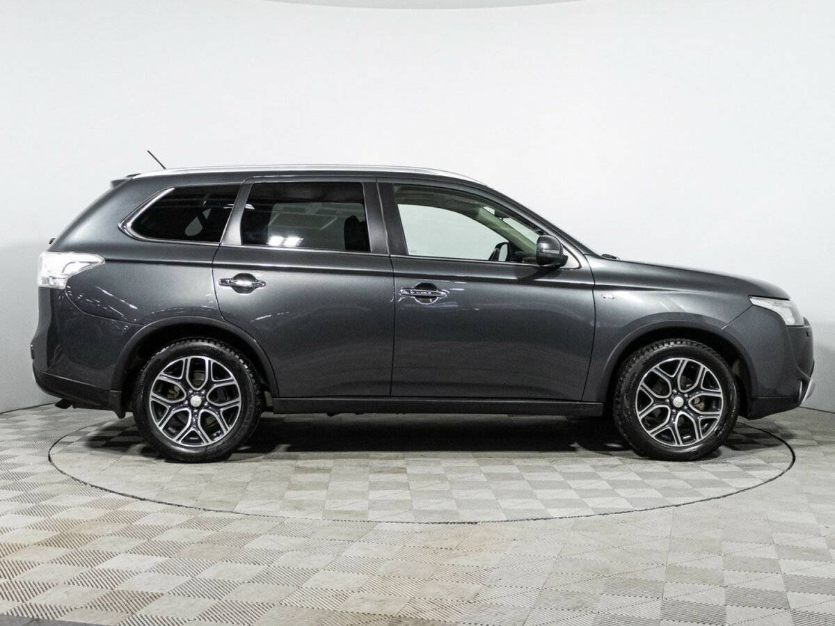 Митсубиши Оутлэндер б/у, 2014, Автоматическая. Фото: #3