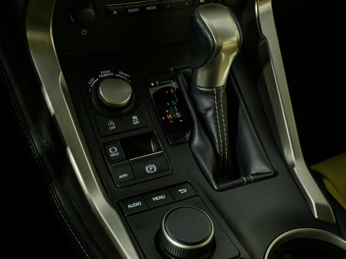 Лексус Н-Икс б/у, 2015, Вариатор. Фото: #15