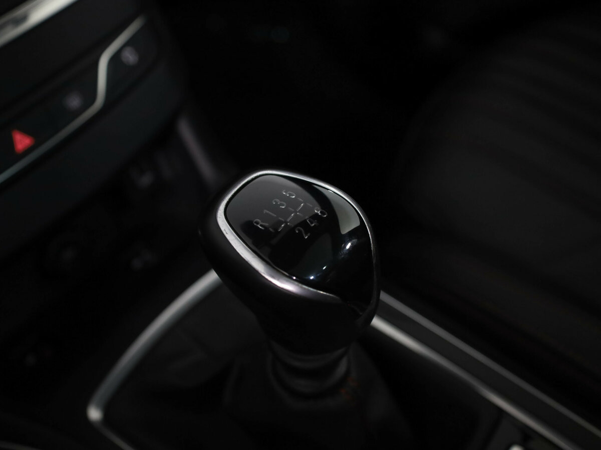 Пежо 308 б/у, 2019, Механическая. Фото: #10